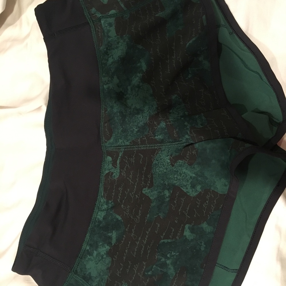 NWOT lululemon size 4